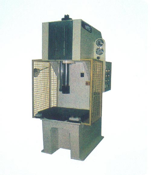 四柱液压机中的密封性零配件品质要通关
