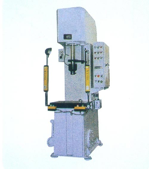 单柱液压机操纵系统软件的特性以及震幅减少方法